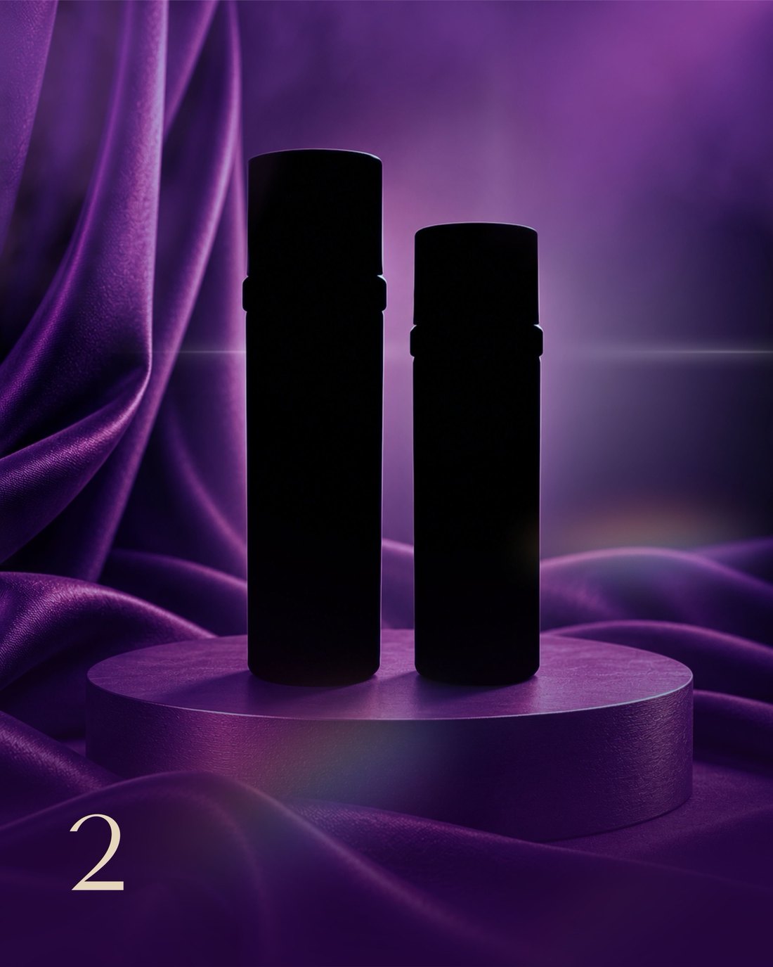 Lançamento 2: silhueta de dois frascos sobre pedestal de cetim roxo